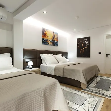 بيت ضيافة Castleview Gjirokastër