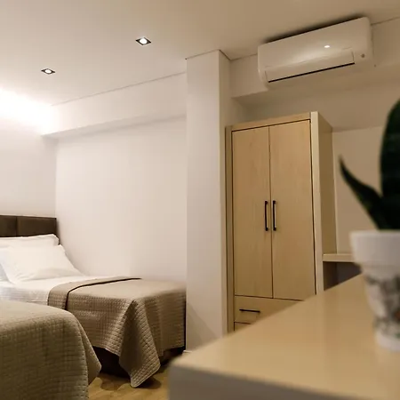 Castleview بيت ضيافة Gjirokastër