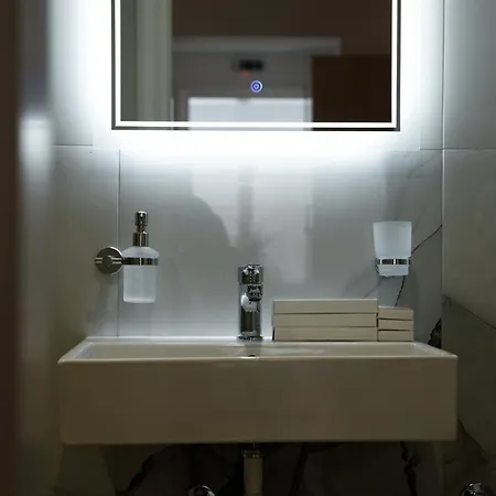 Castleview 게스트하우스 Gjirokastër